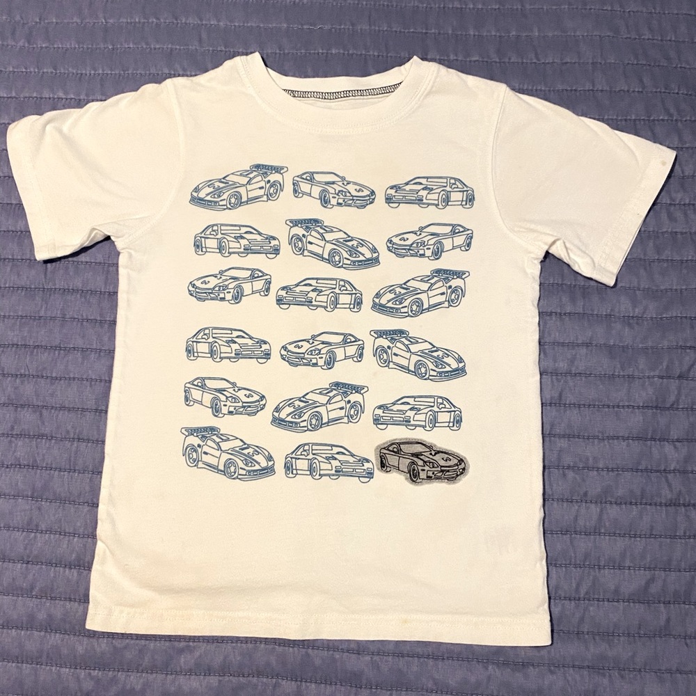 Boys size 6 Carter’s brand graphic design tee.